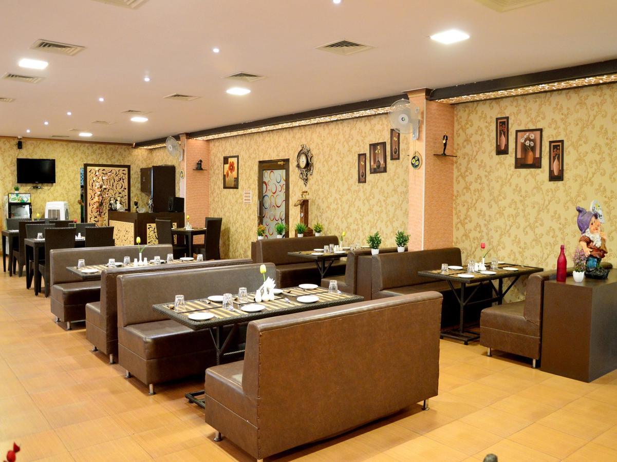 Oyo 6012 Hotel Rockwell 자이푸르 외부 사진